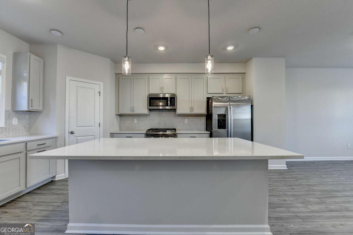 3661 Willingham Run Property Photo 5