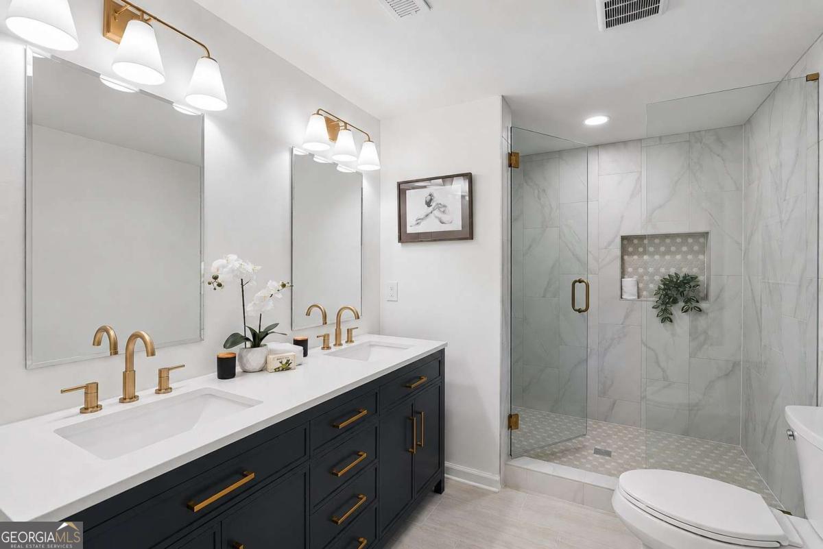 1303 Faraday Place Property Photo 16