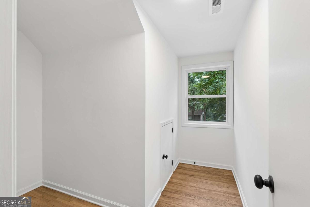 1303 Faraday Place Property Photo 20