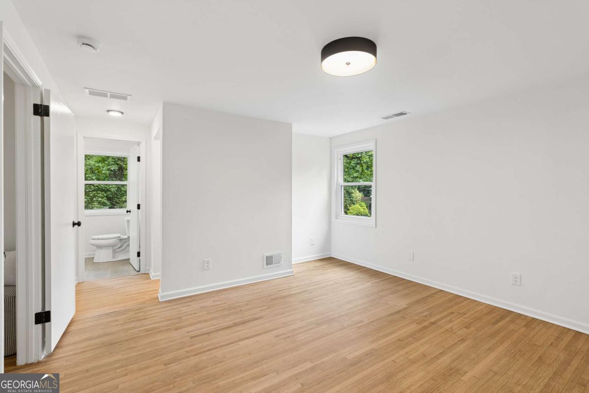 1303 Faraday Place Property Photo 23