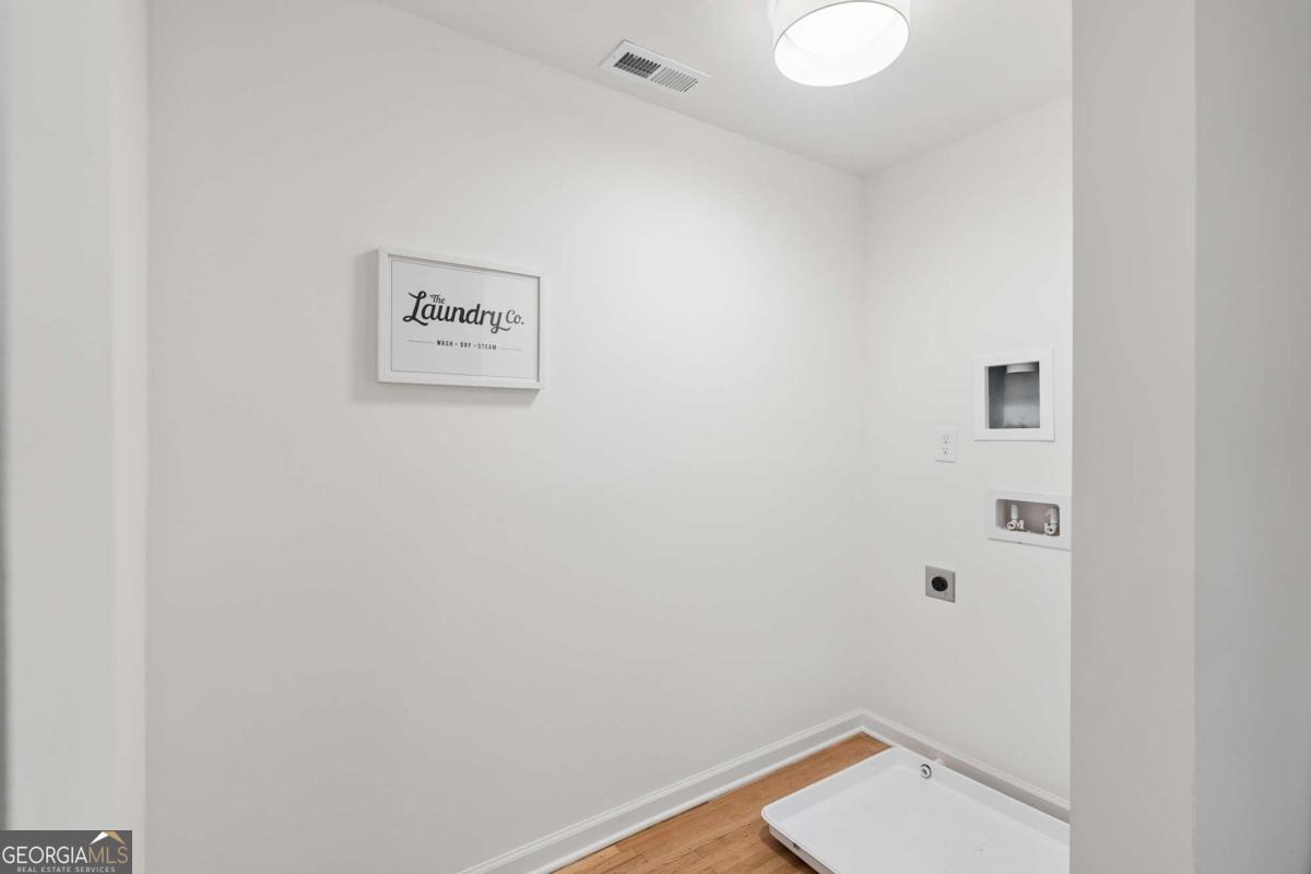 1303 Faraday Place Property Photo 25