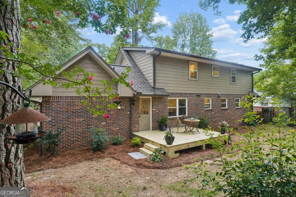 1303 Faraday Place Property Photo 32