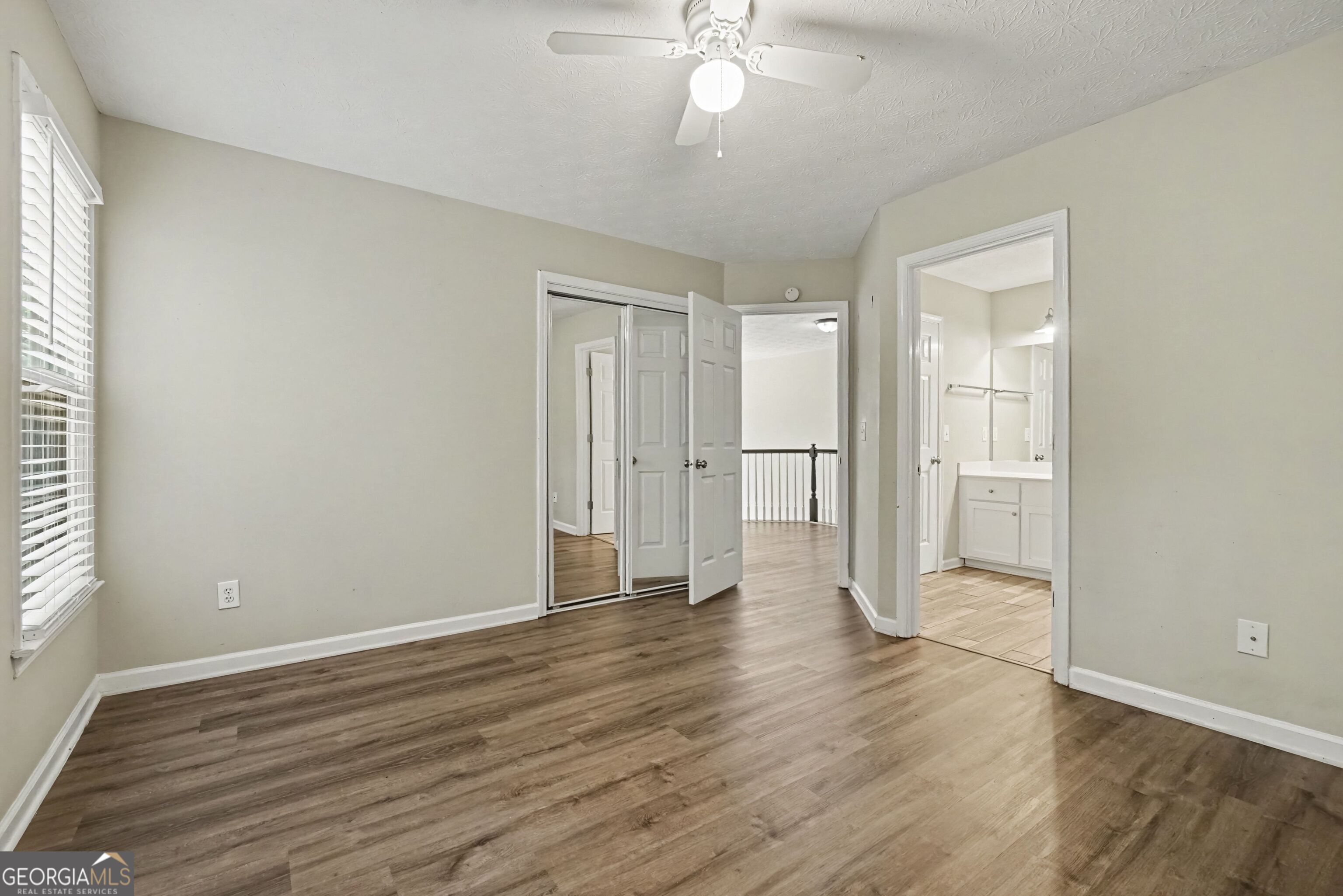 213 Powers Court Property Photo 21