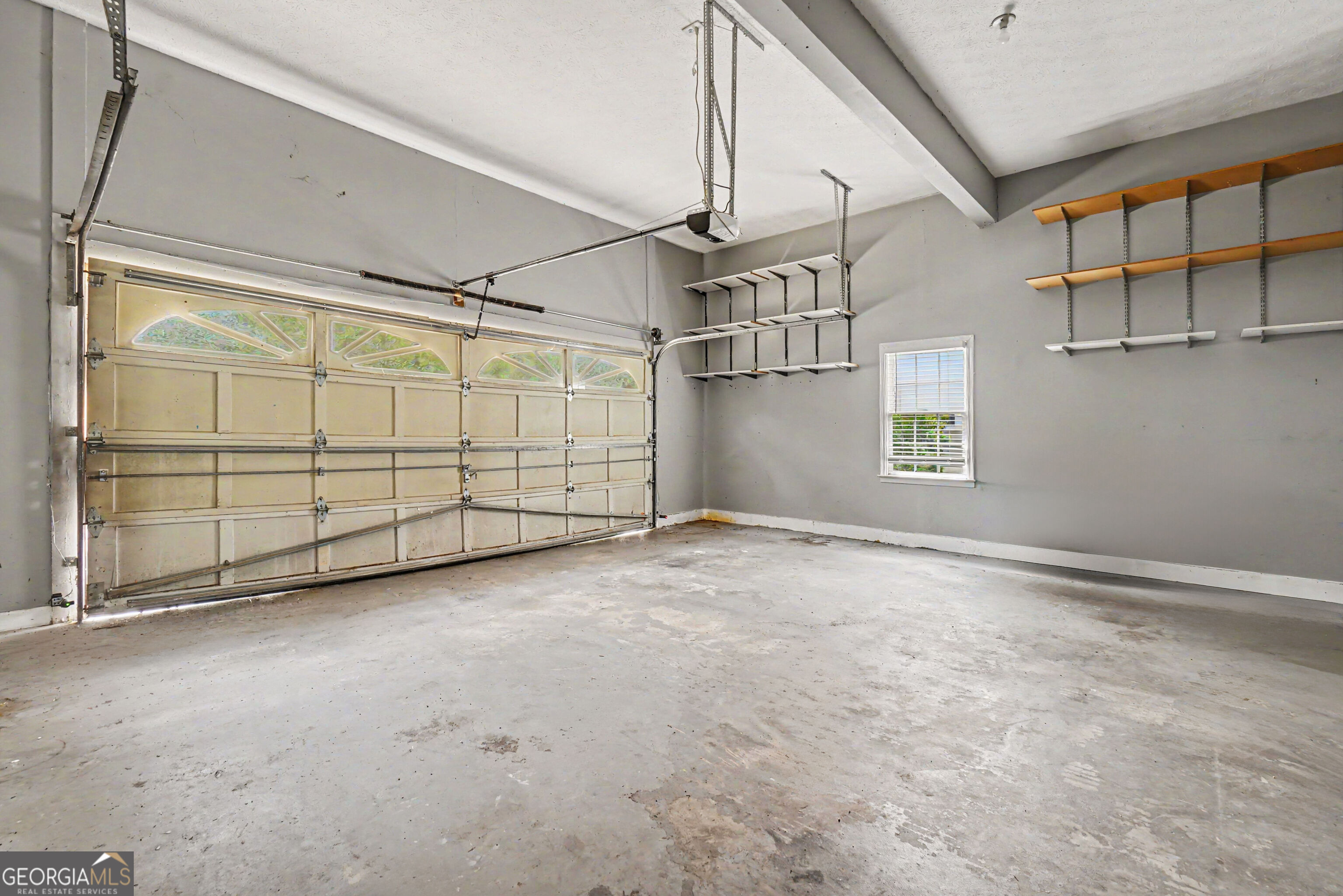 213 Powers Court Property Photo 35