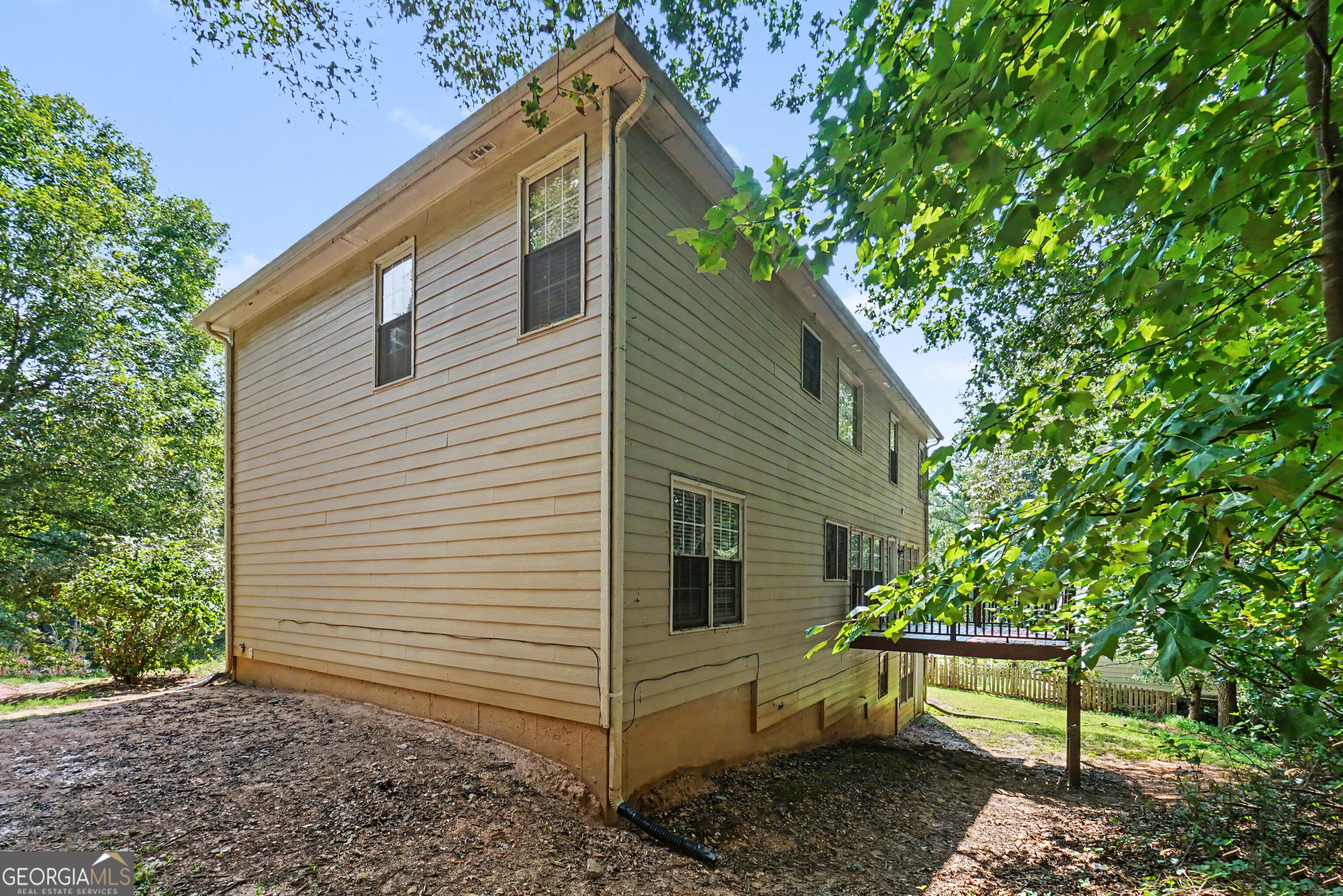 213 Powers Court Property Photo 38