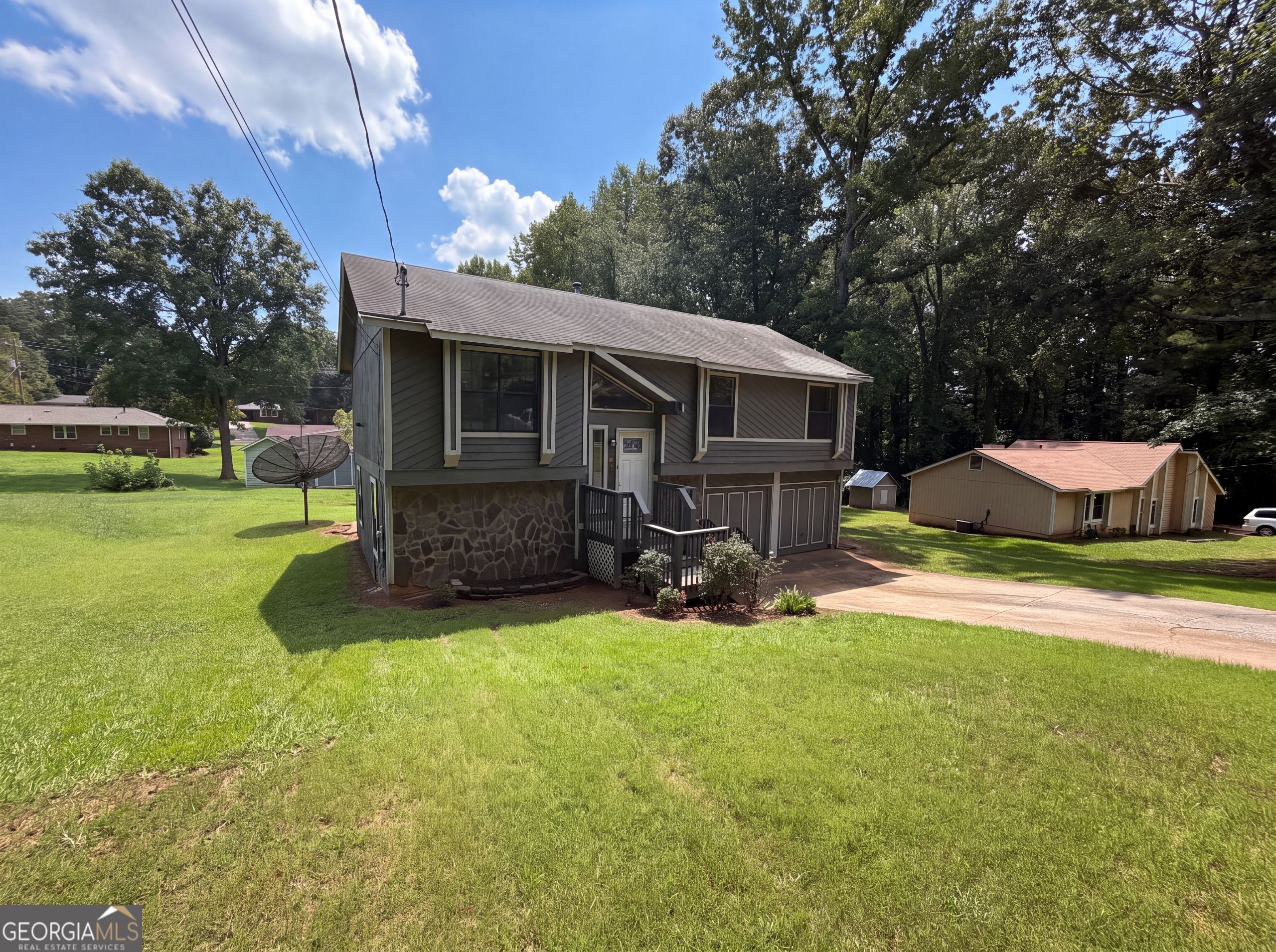165 Splitwood Lane Property Photo 1