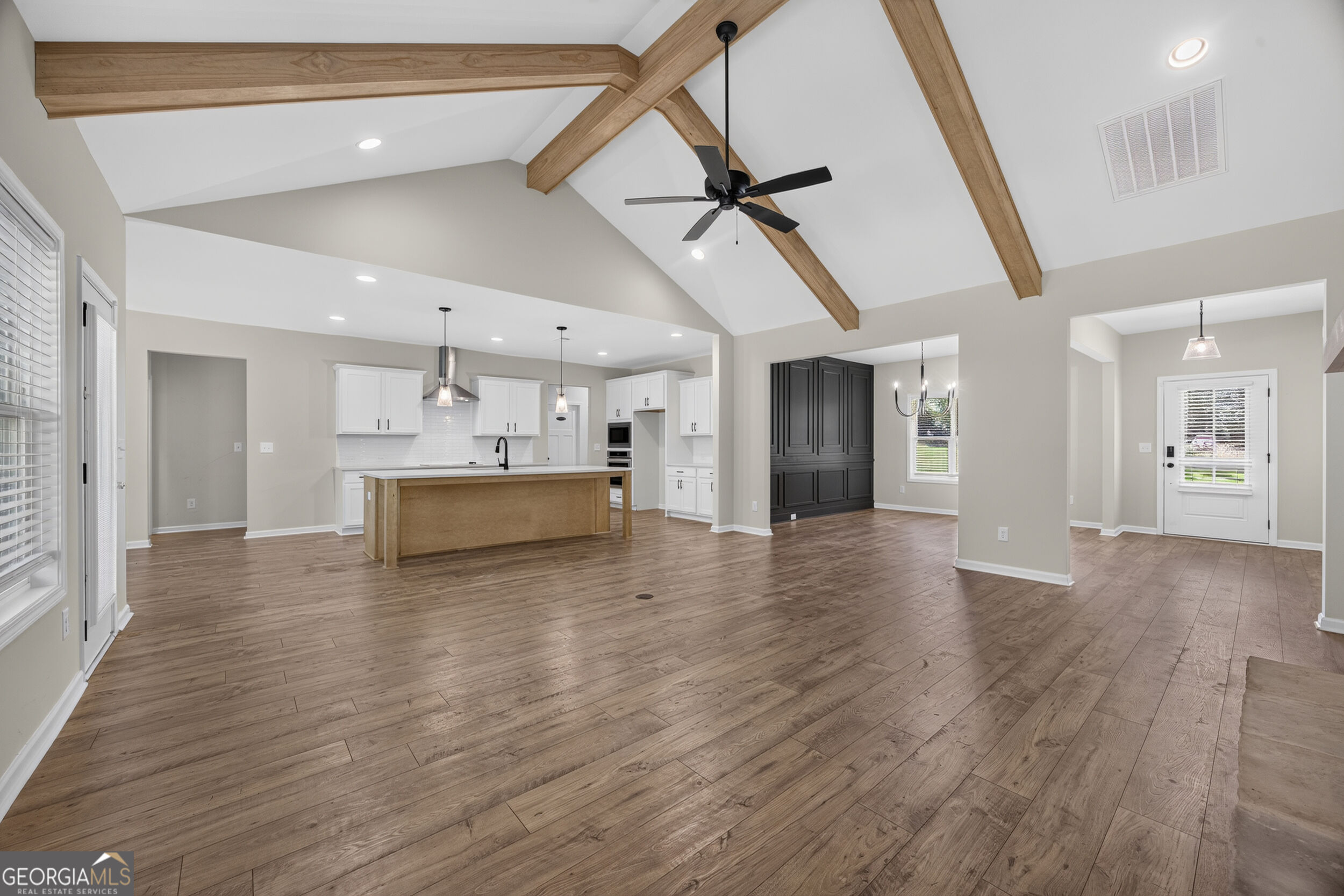 246 Field Road Property Photo 8