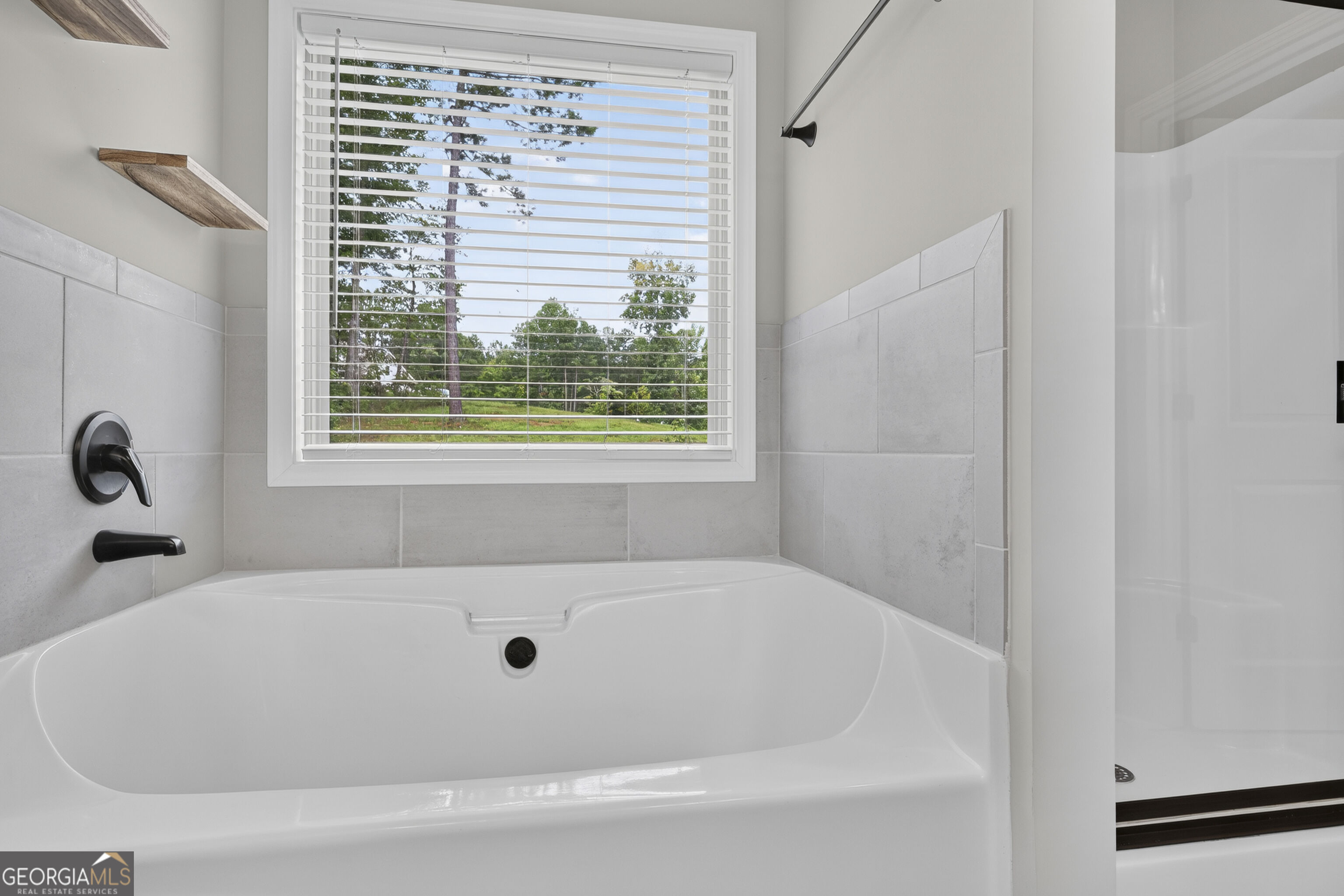 1145 Awenasa Drive Property Photo 16