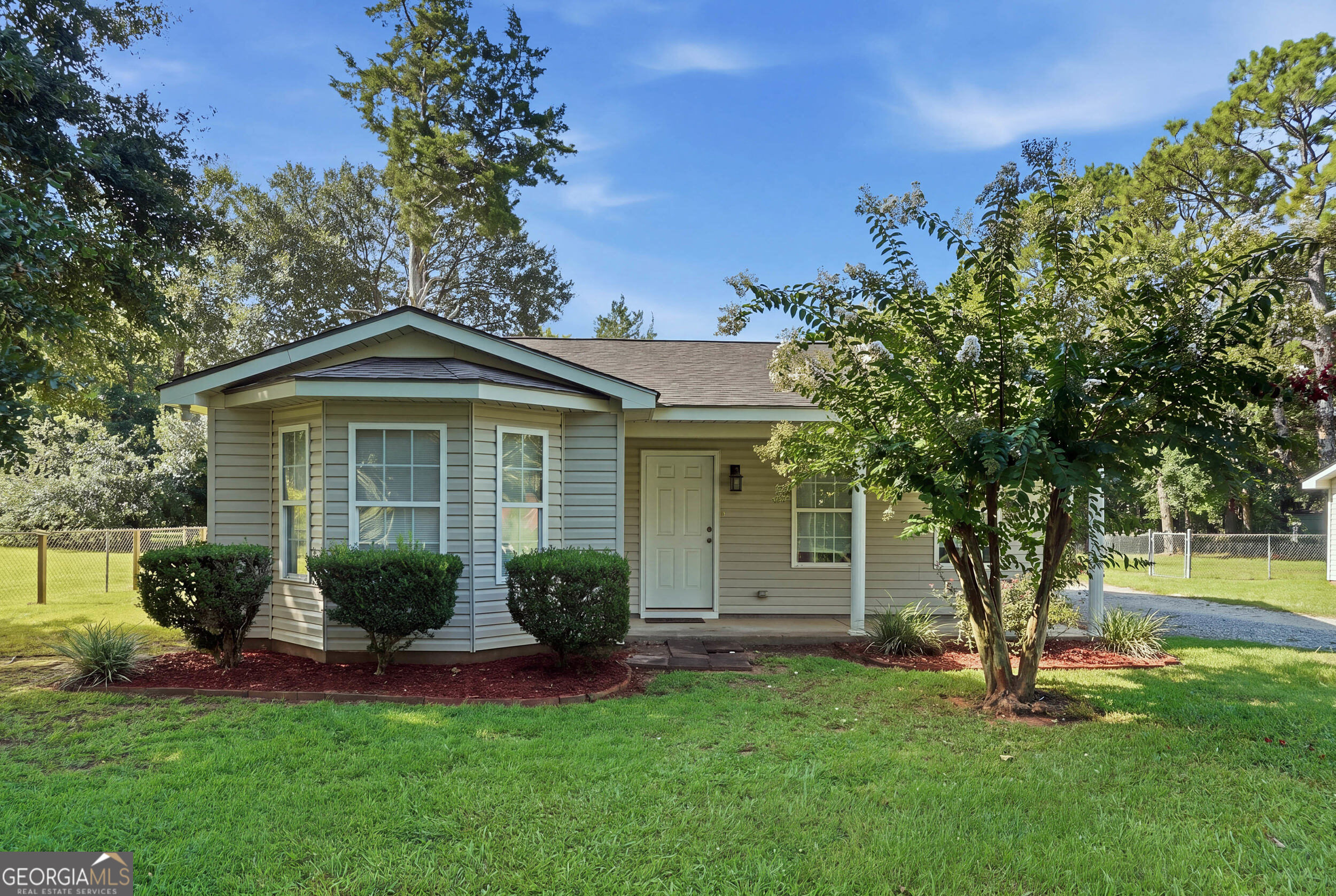 231 Dunaway Drive Property Photo 2