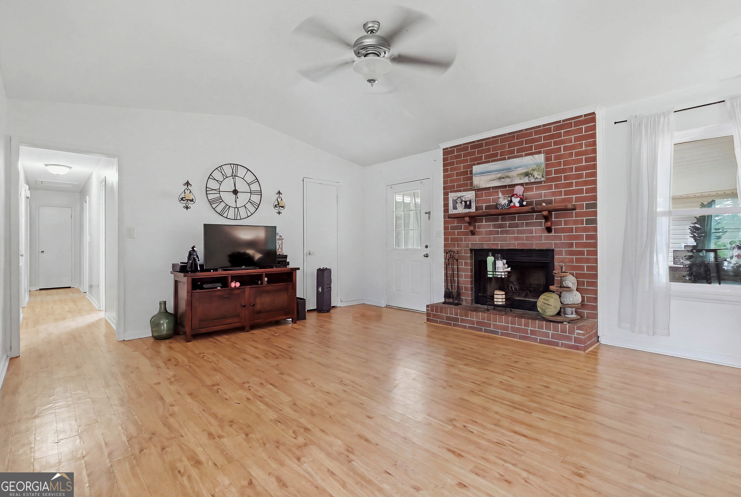 231 Dunaway Drive Property Photo 4