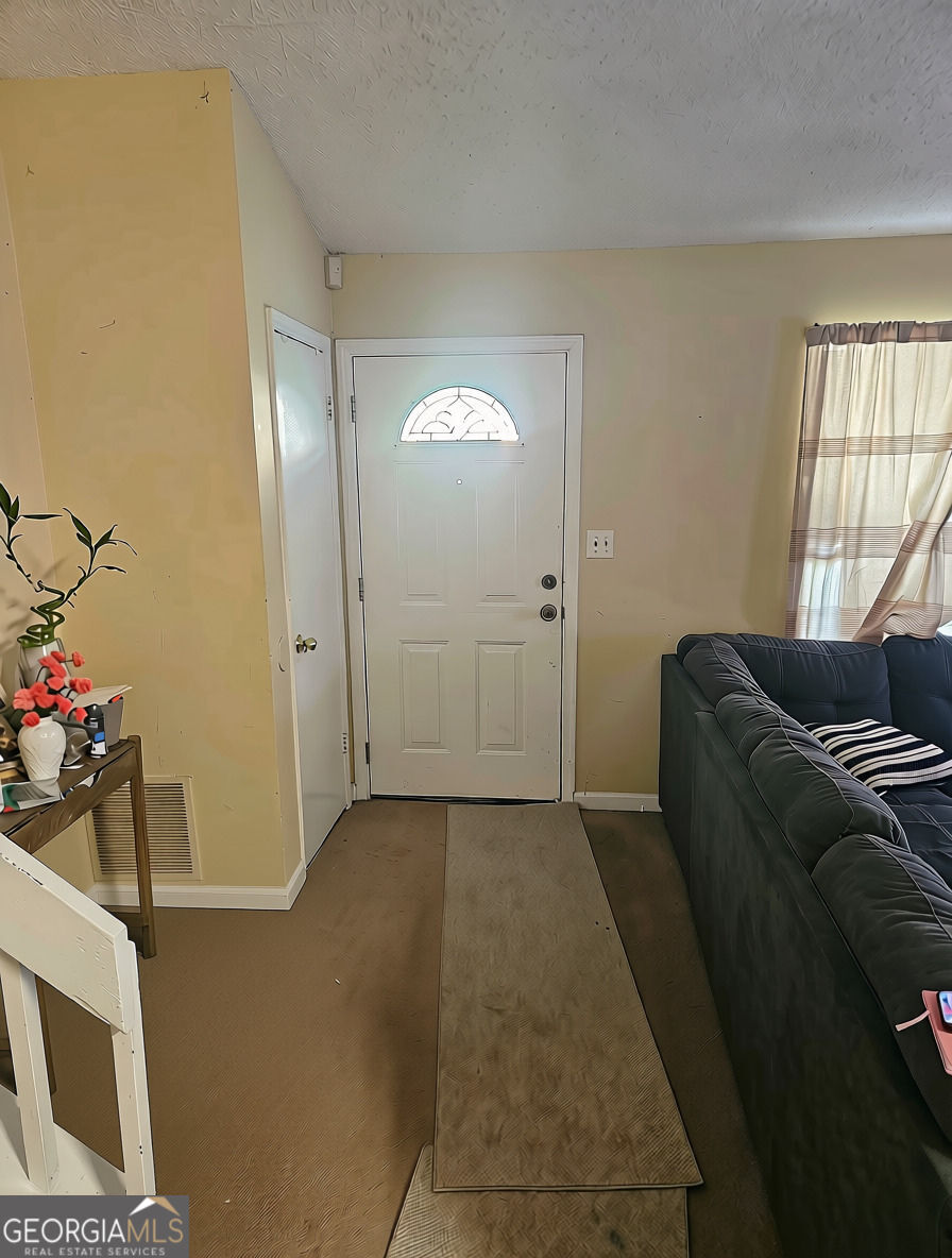 976 Worcester Place Nw Property Photo 2