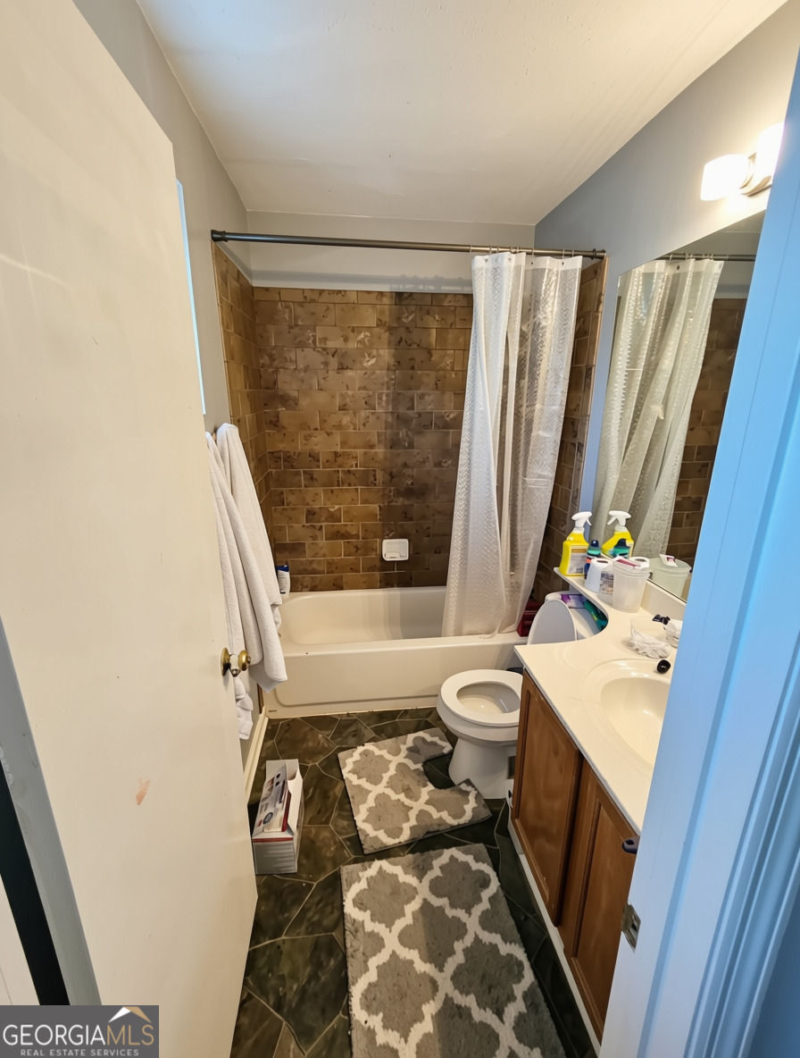 976 Worcester Place Nw Property Photo 29