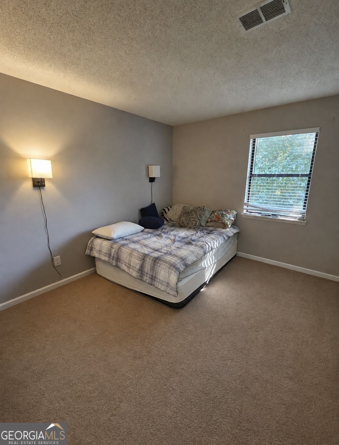976 Worcester Place Nw Property Photo 32