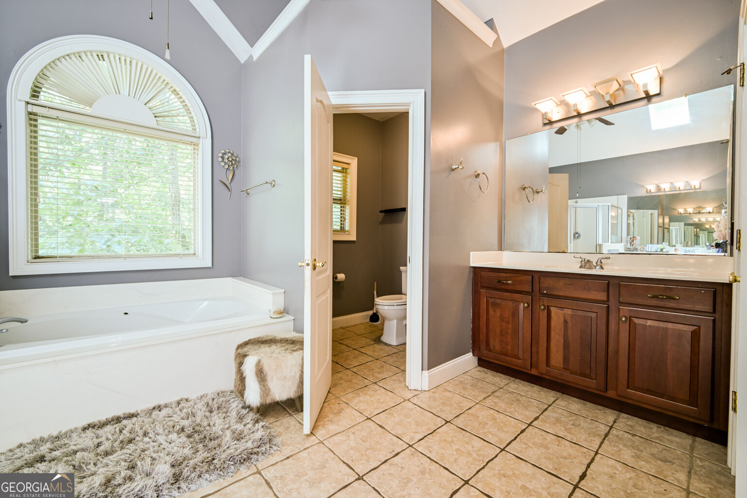 12426 Edgewater Drive Property Photo 35