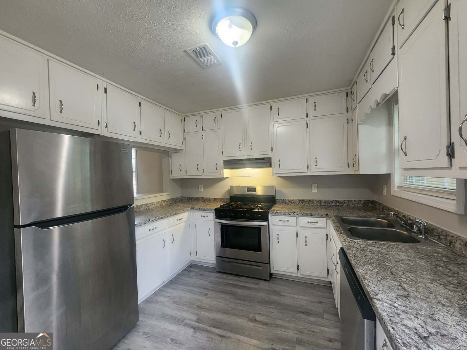 1168 Pinedale Circle Nw Property Photo 7