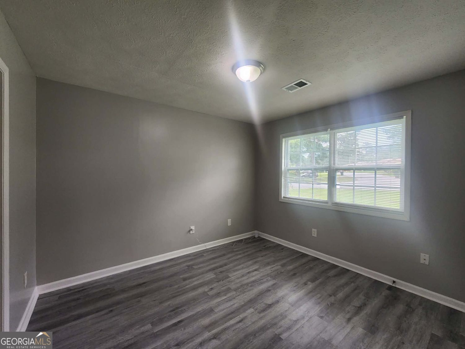 1168 Pinedale Circle Nw Property Photo 8