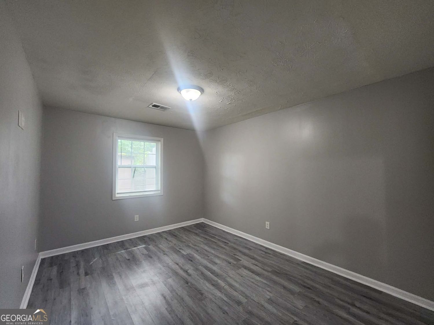 1168 Pinedale Circle Nw Property Photo 9