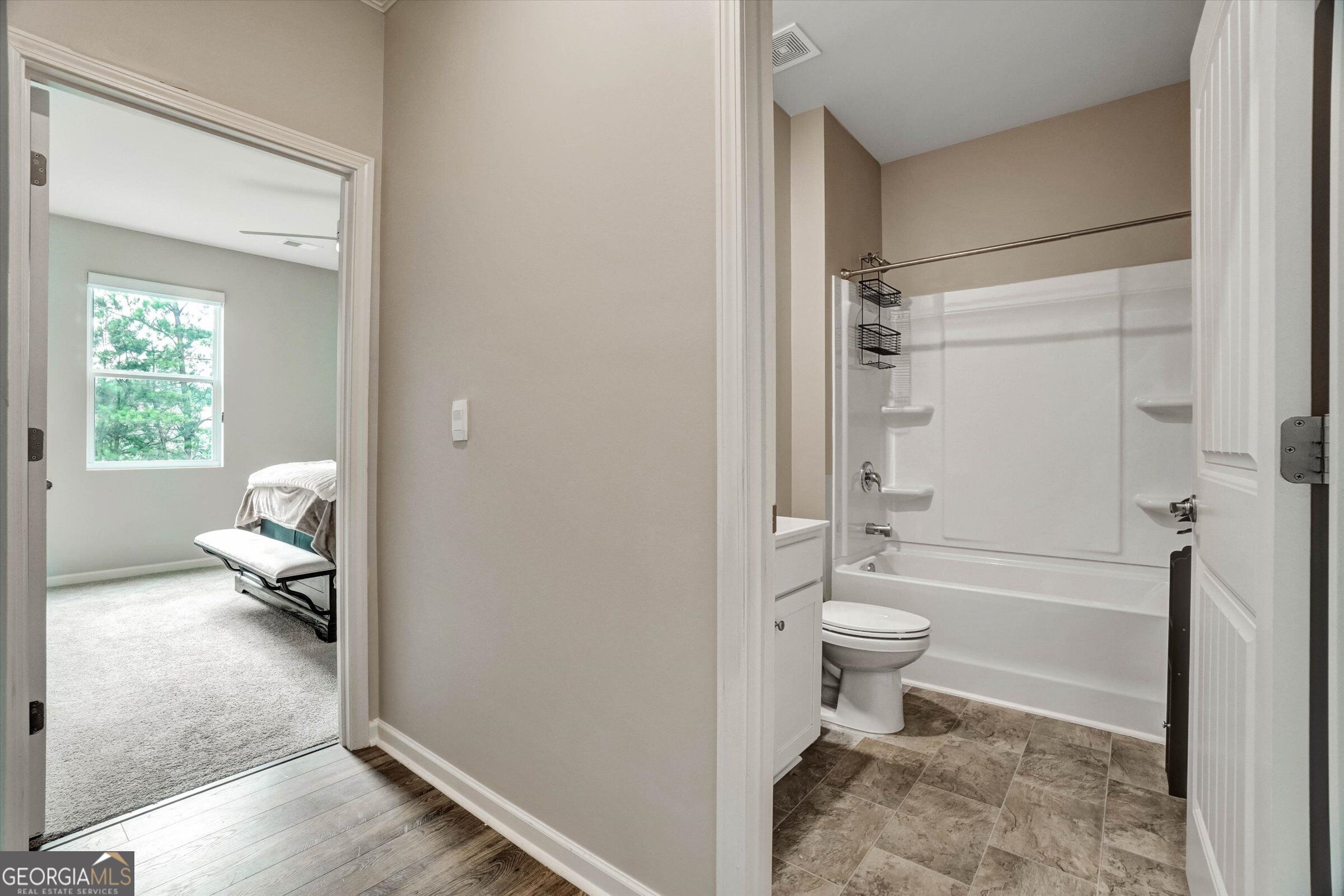 386 Thompson Drive Property Photo 24