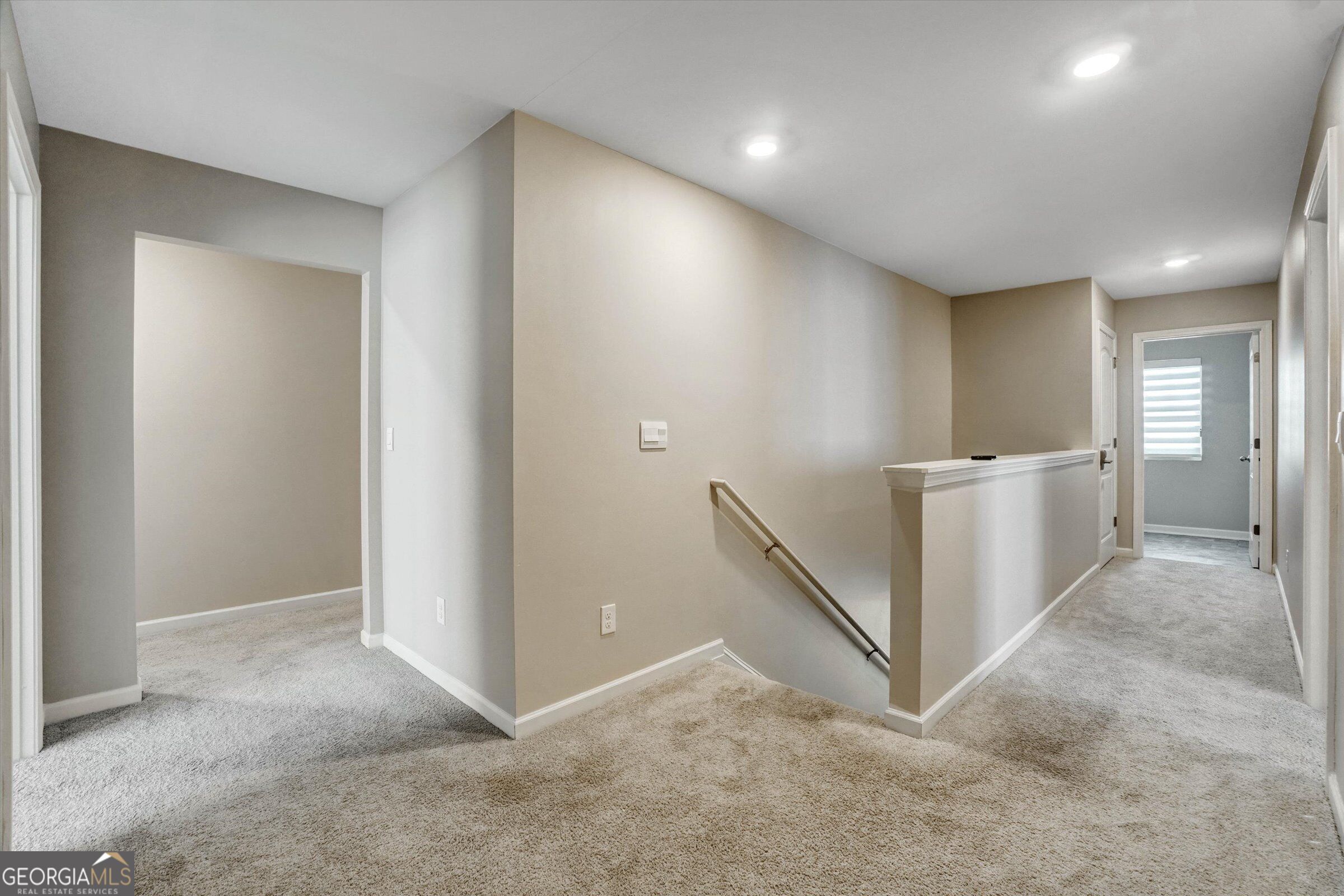 386 Thompson Drive Property Photo 26