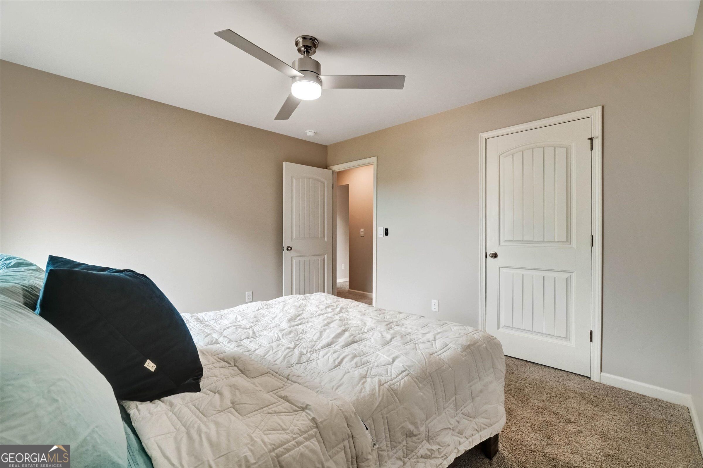 386 Thompson Drive Property Photo 43