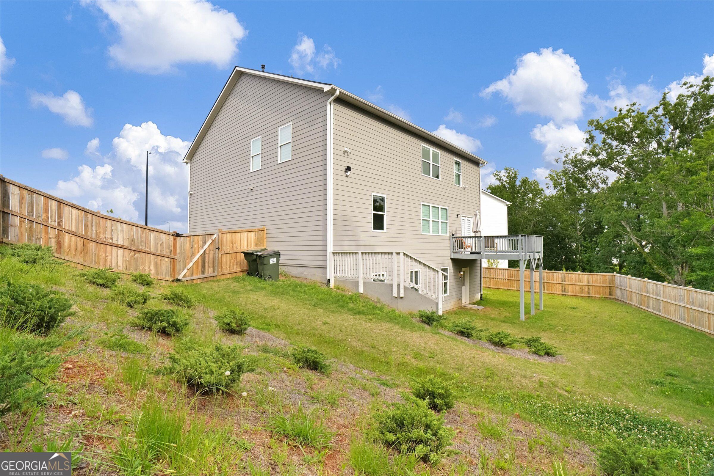 386 Thompson Drive Property Photo 47