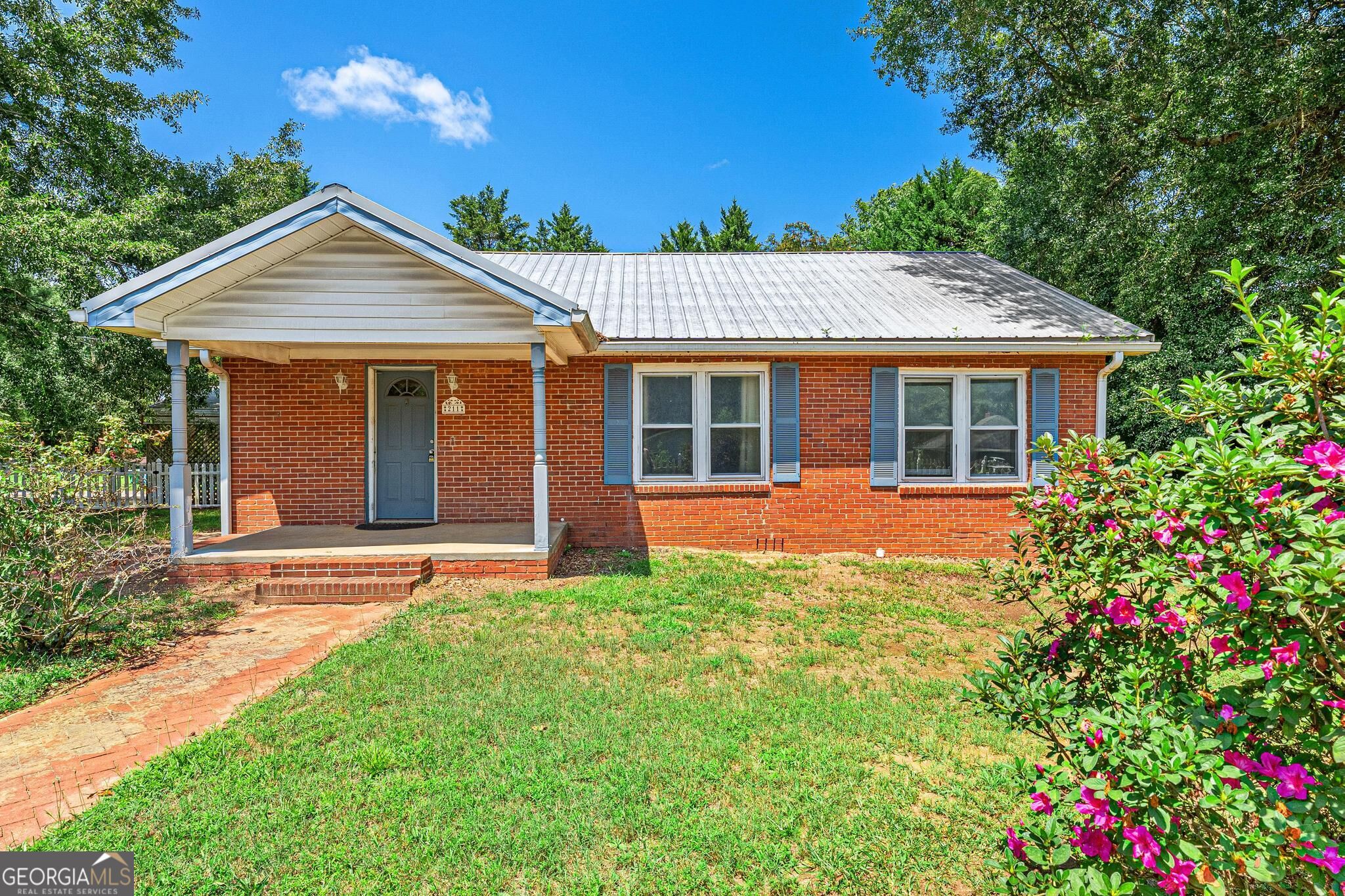 211 Harmony Street Property Photo 4