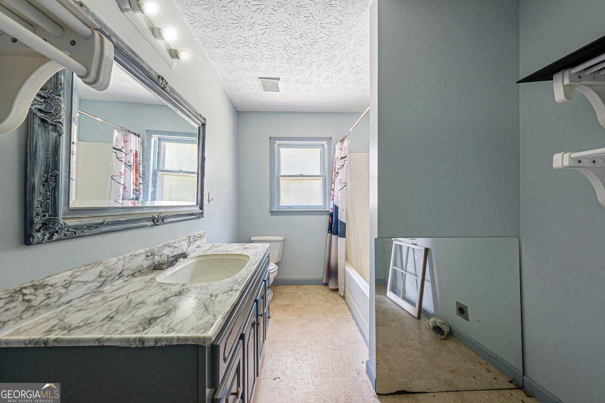 211 Harmony Street Property Photo 15
