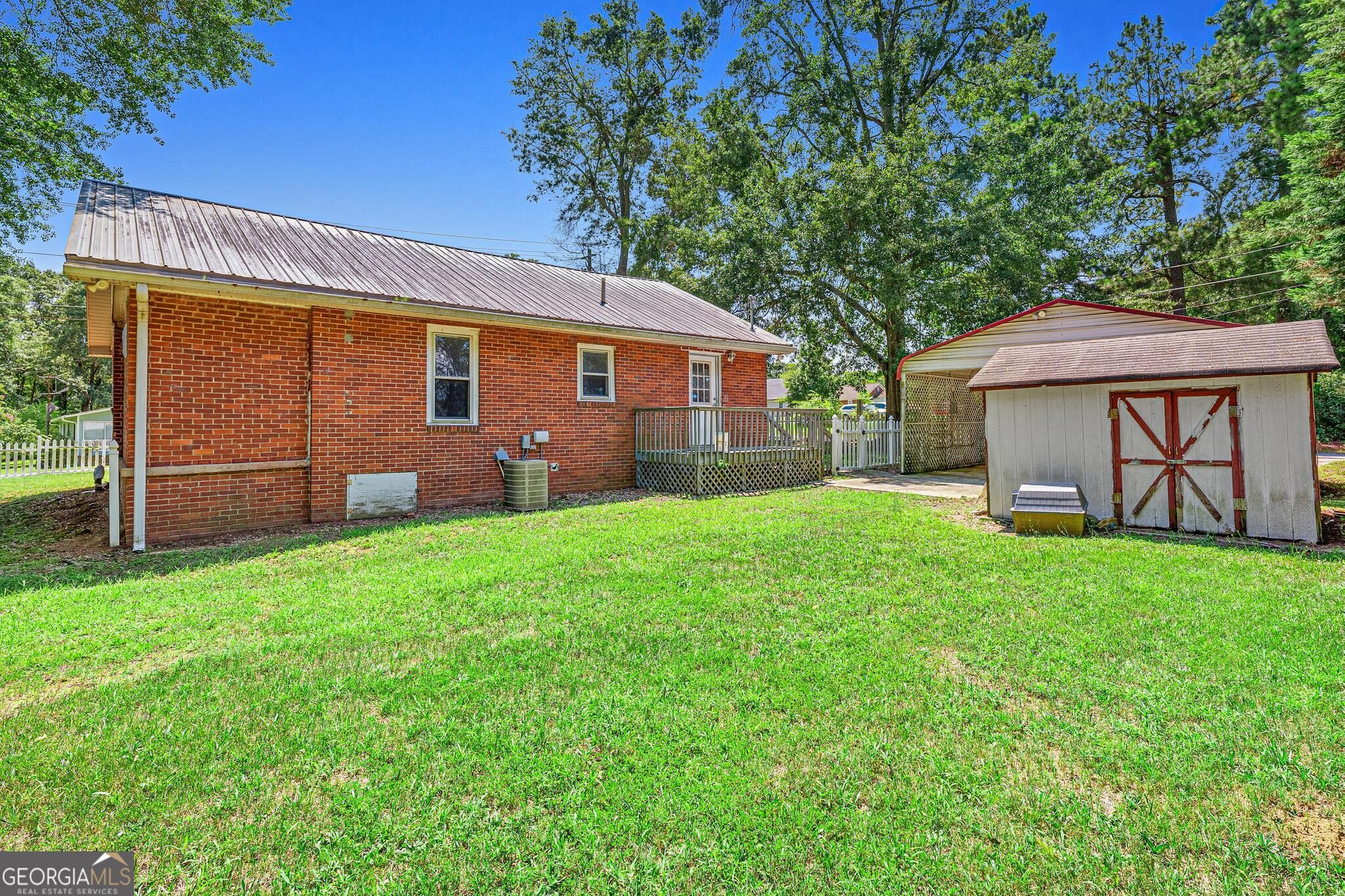 211 Harmony Street Property Photo 23