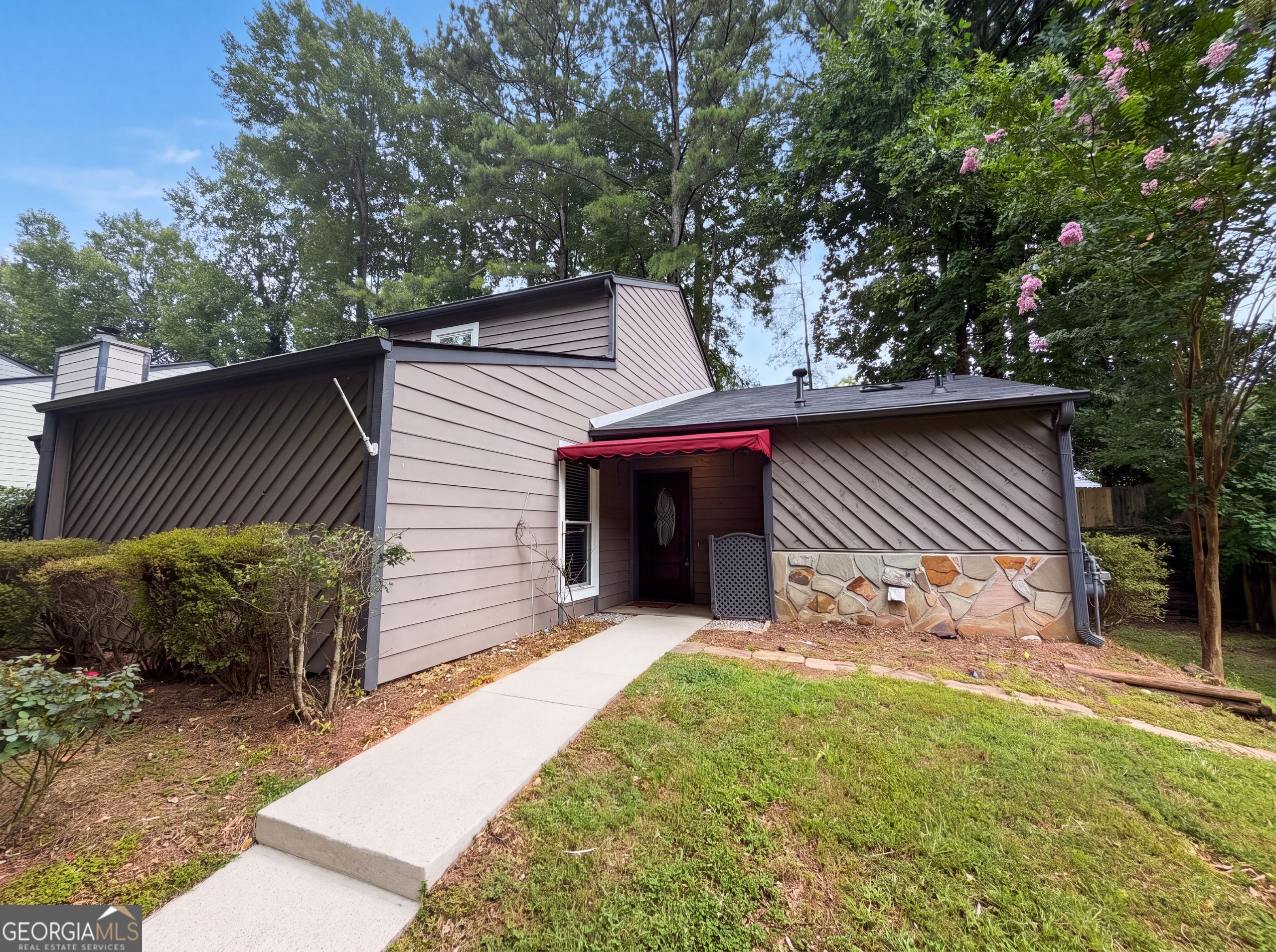 282 Toweridge Drive SW