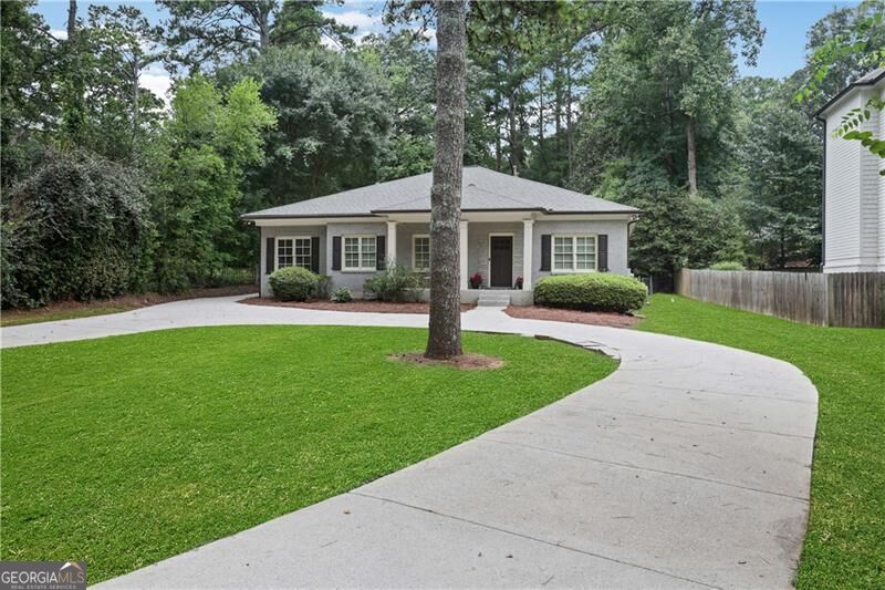3252 Lavista Road Property Photo 4