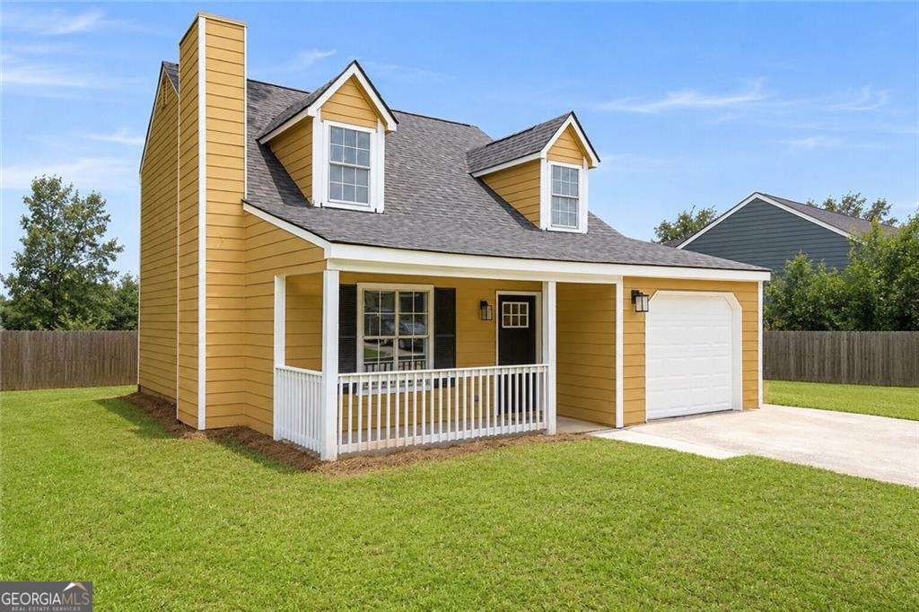1044 Autumn Crest Court Property Photo 3