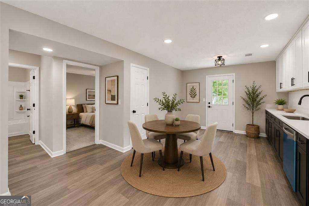 1044 Autumn Crest Court Property Photo 9