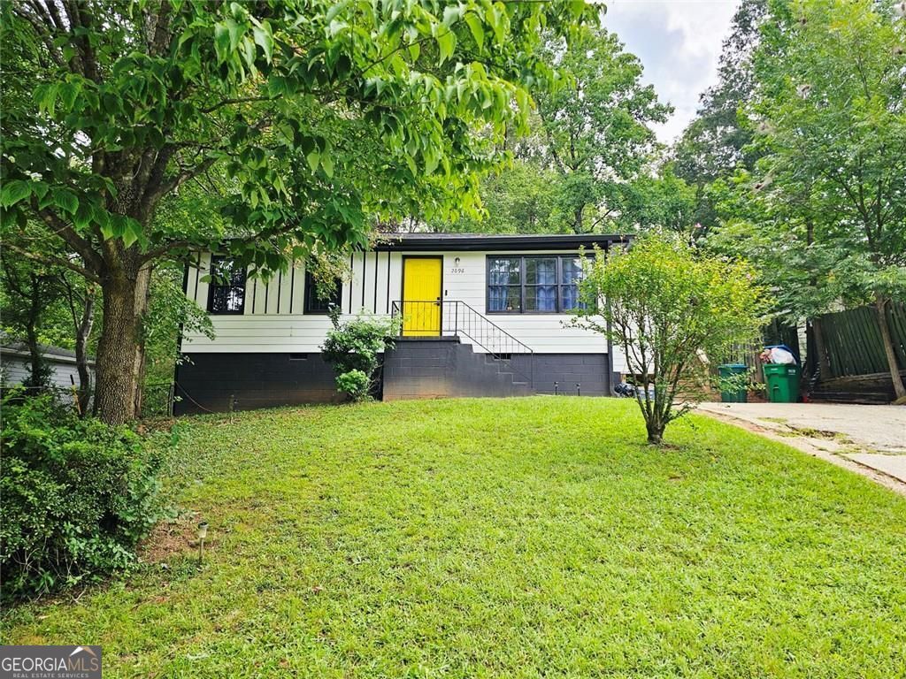 2096 Venesa Circle Property Photo 2