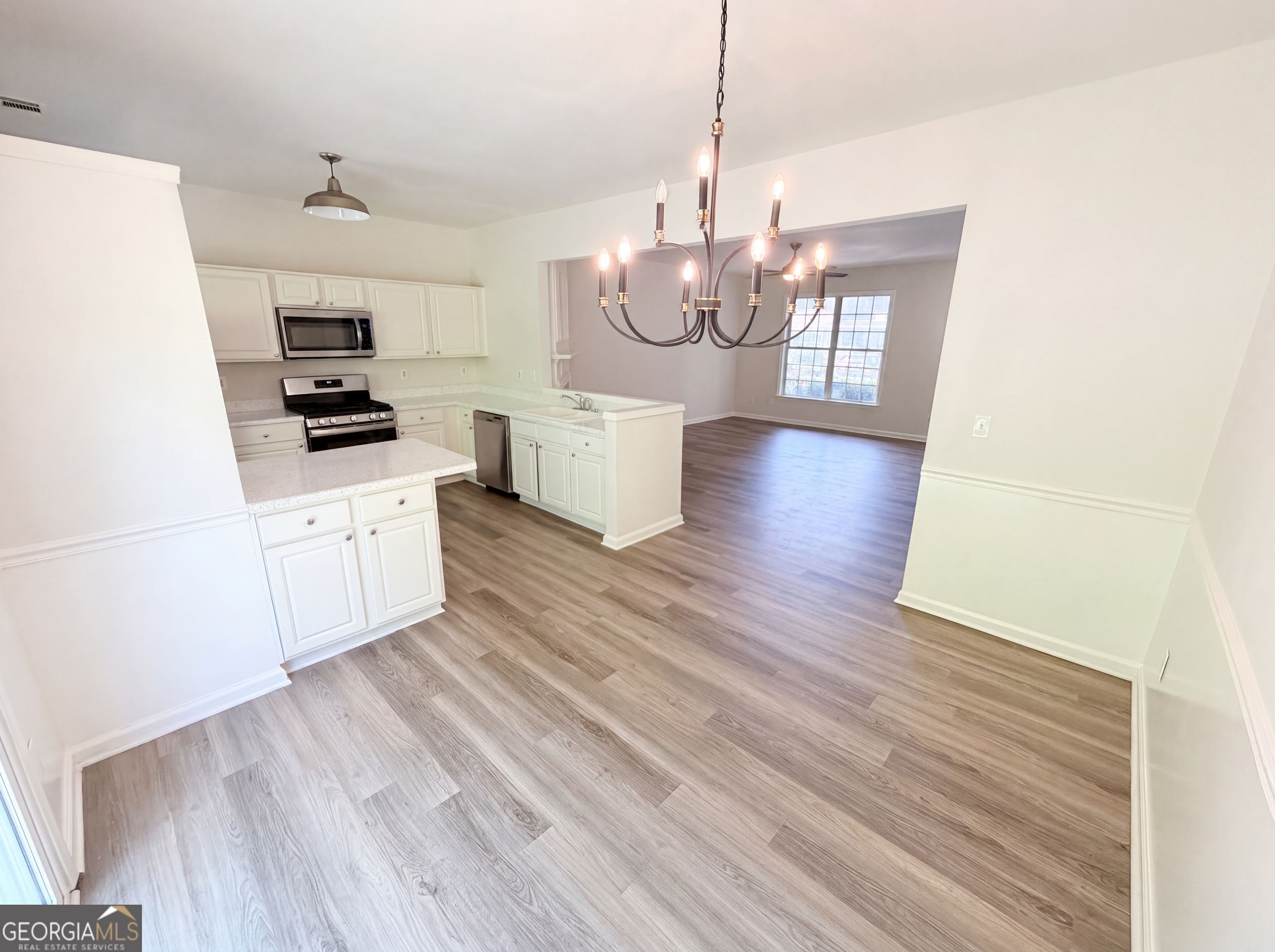 9155 Nesbit Ferry Road # 53 Property Photo 11