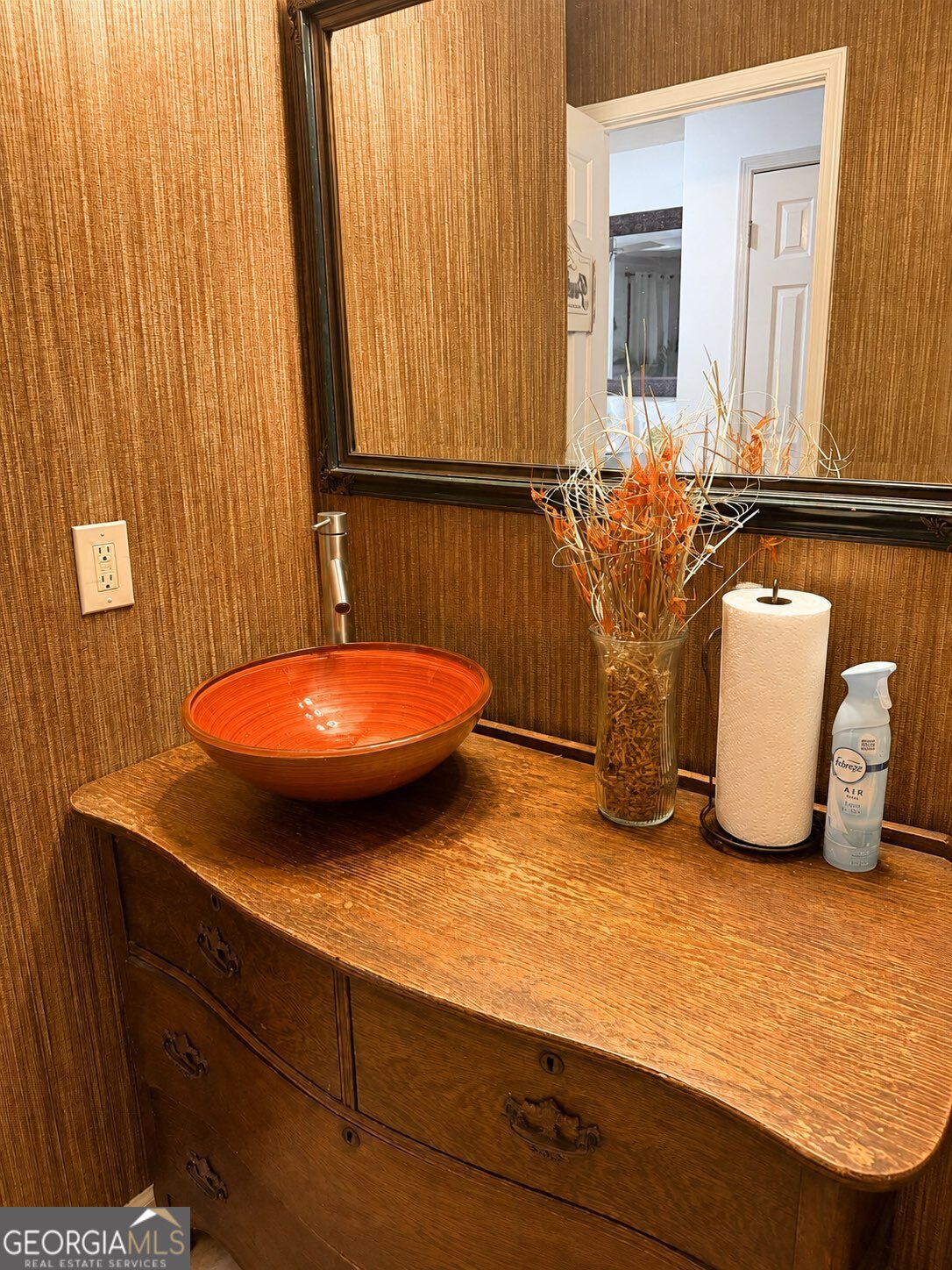 8945 Carroll Manor Drive Property Photo 6