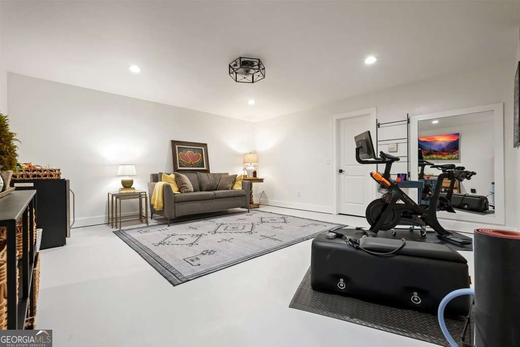 409 Mcdaniel Place Property Photo 47