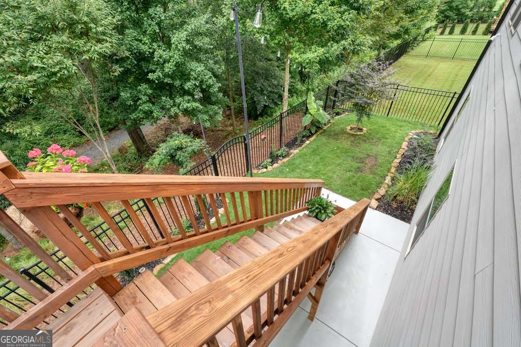 409 Mcdaniel Place Property Photo 54