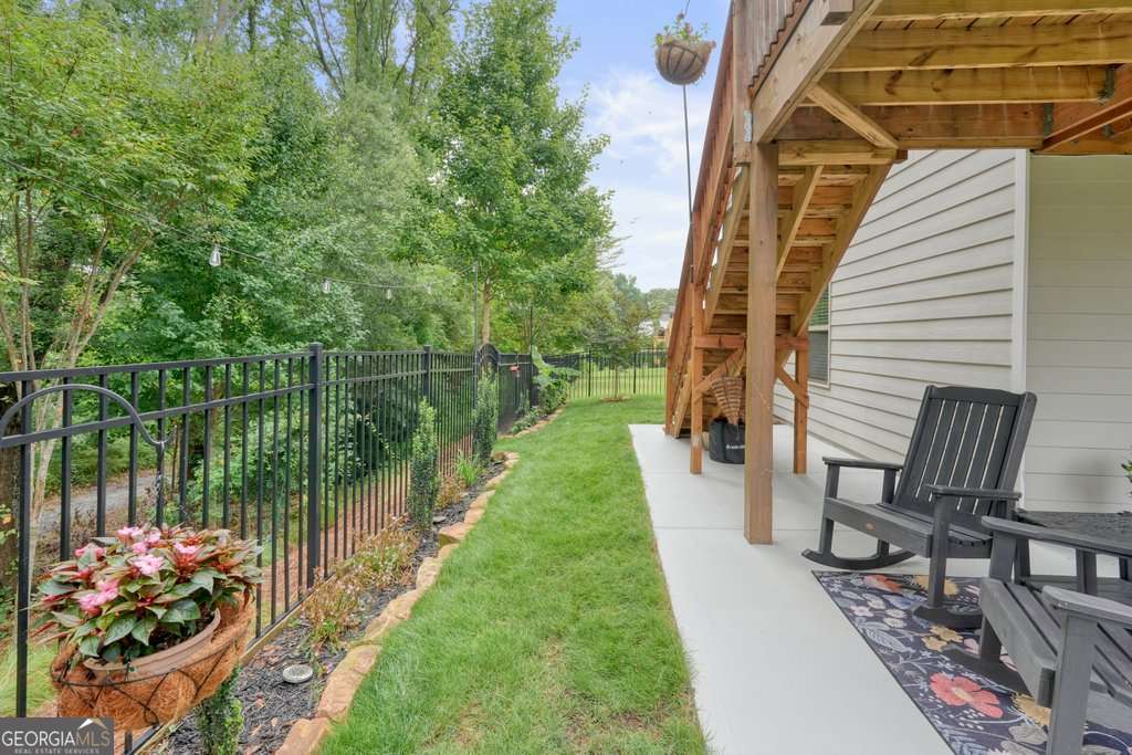 409 Mcdaniel Place Property Photo 58