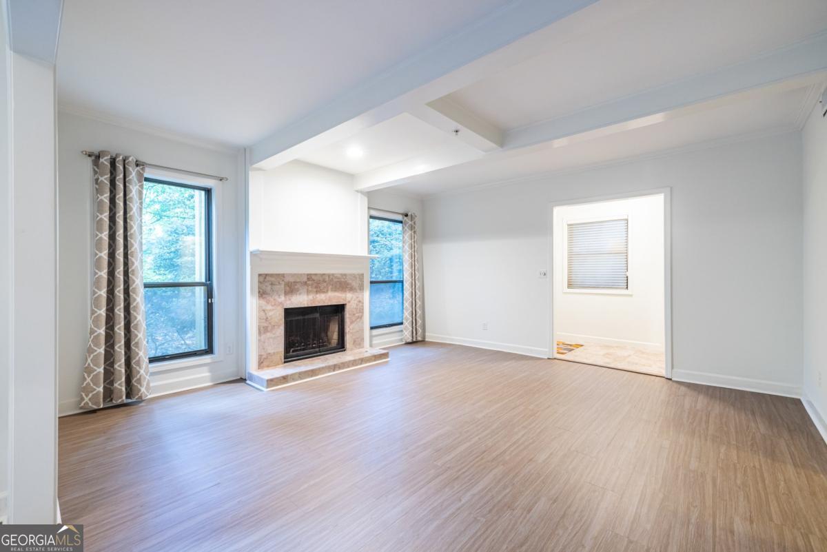 1006 Donegal Se Property Photo 5