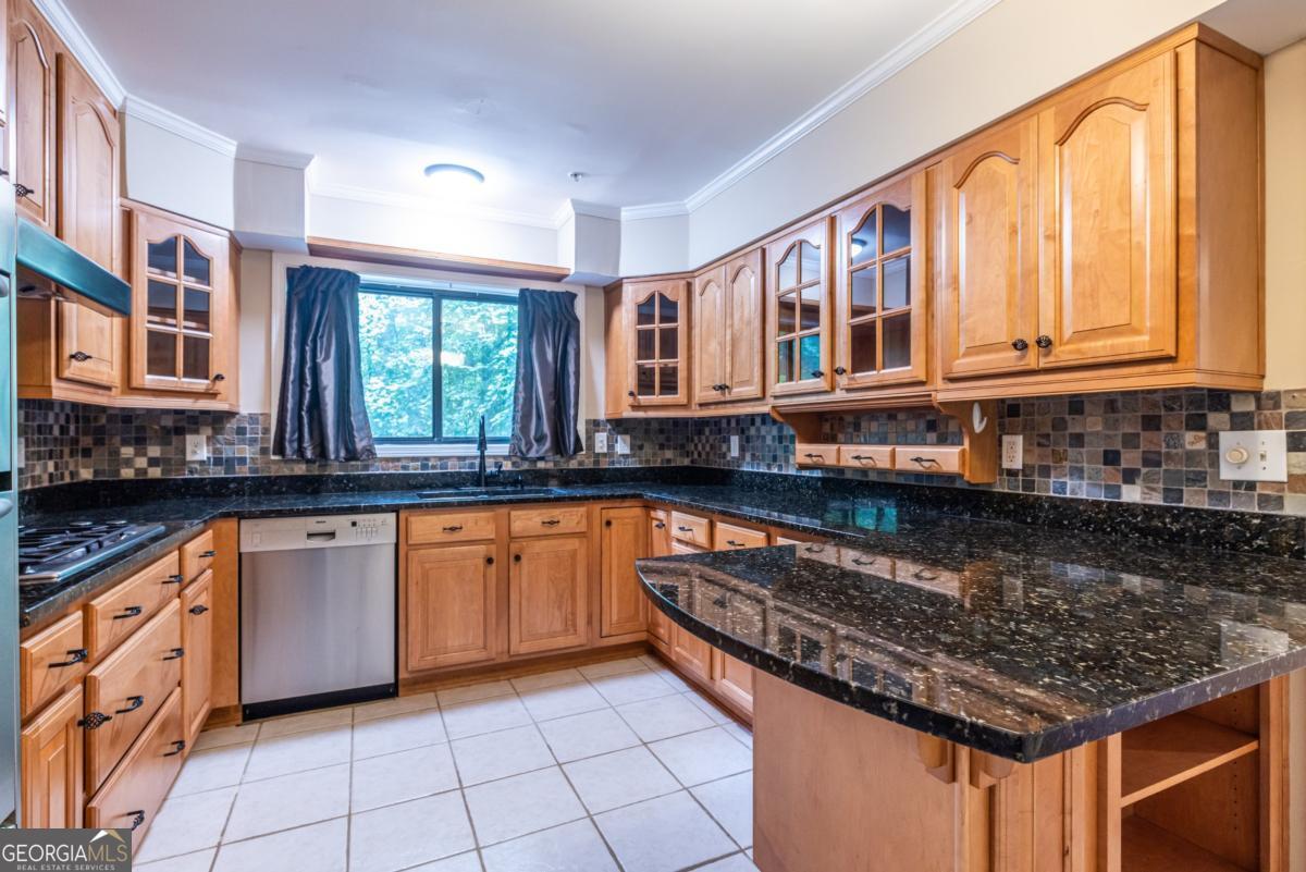 1006 Donegal Se Property Photo 16