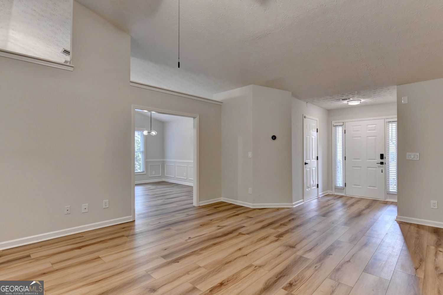 1581 Highland Bluff Court Property Photo 9