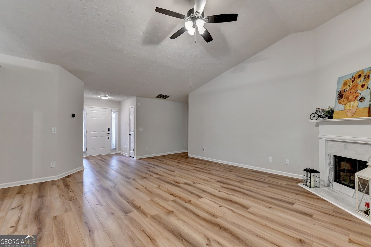 1581 Highland Bluff Court Property Photo 13