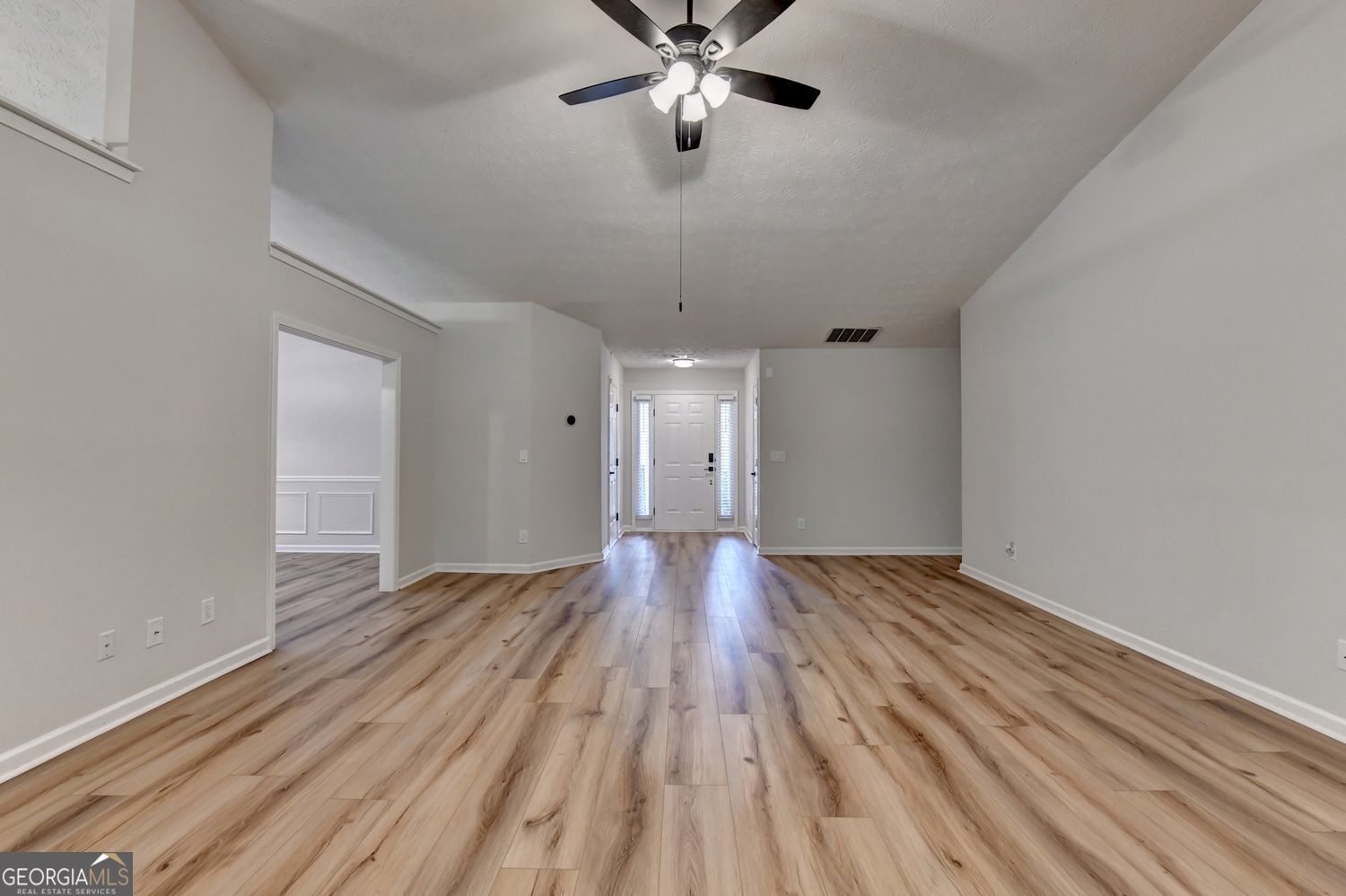 1581 Highland Bluff Court Property Photo 14