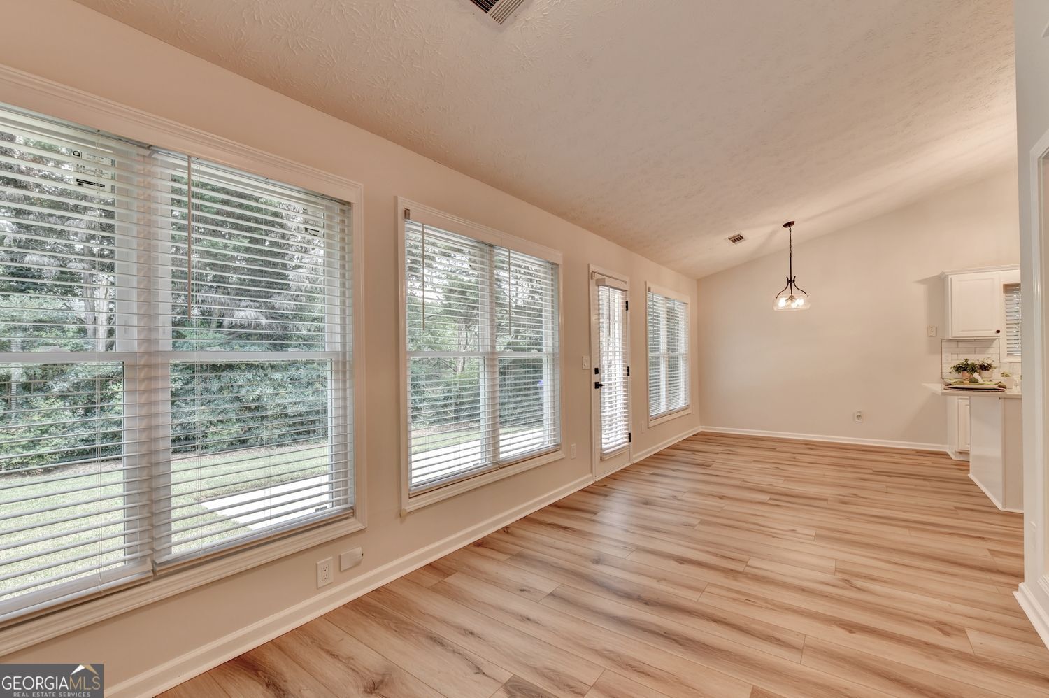 1581 Highland Bluff Court Property Photo 16