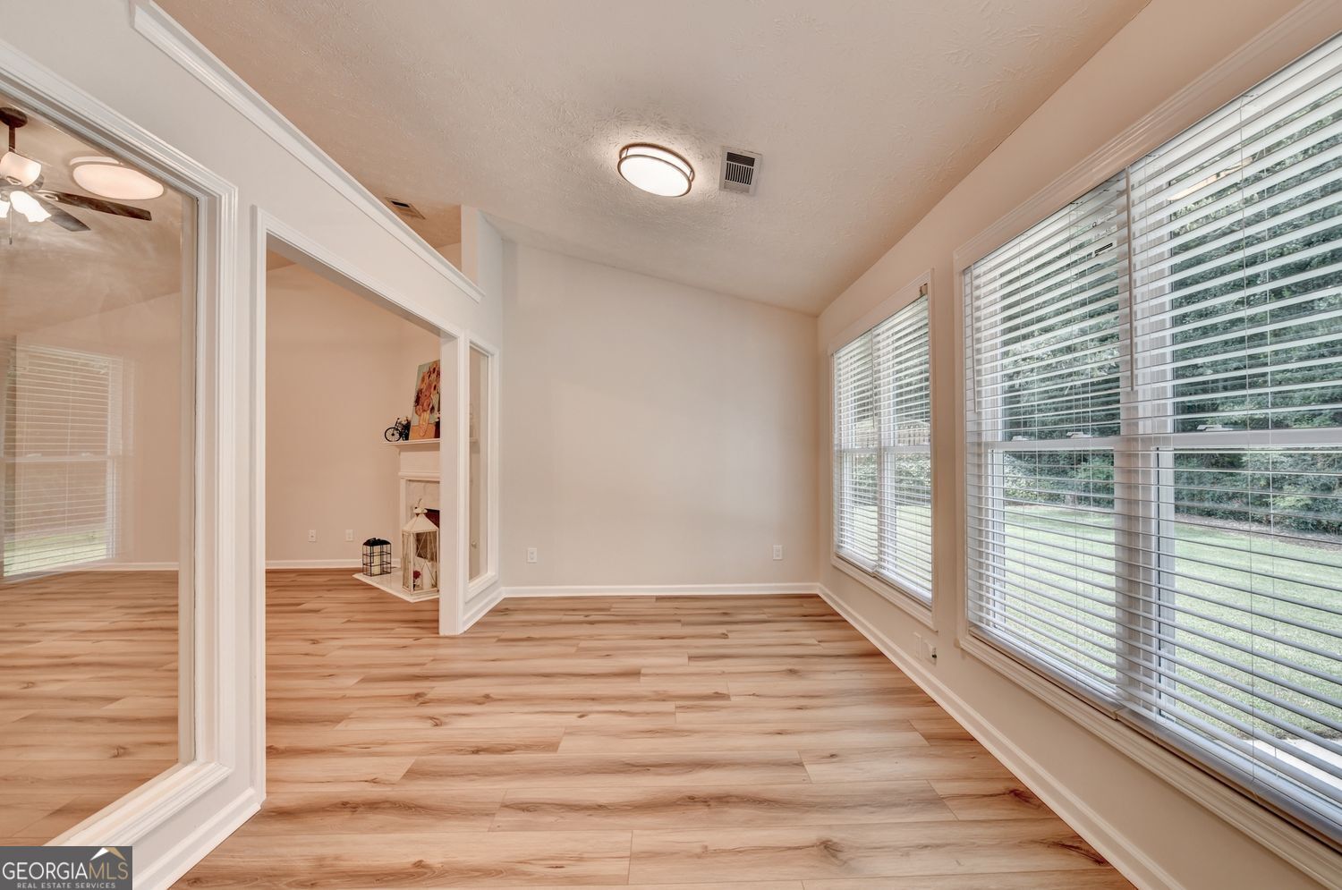 1581 Highland Bluff Court Property Photo 19