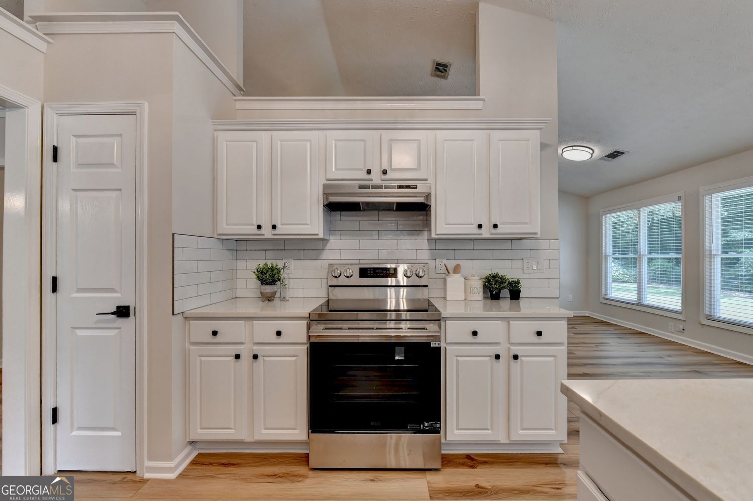 1581 Highland Bluff Court Property Photo 24