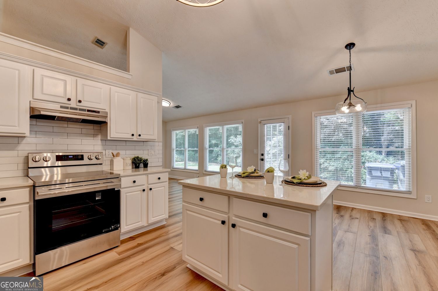 1581 Highland Bluff Court Property Photo 25