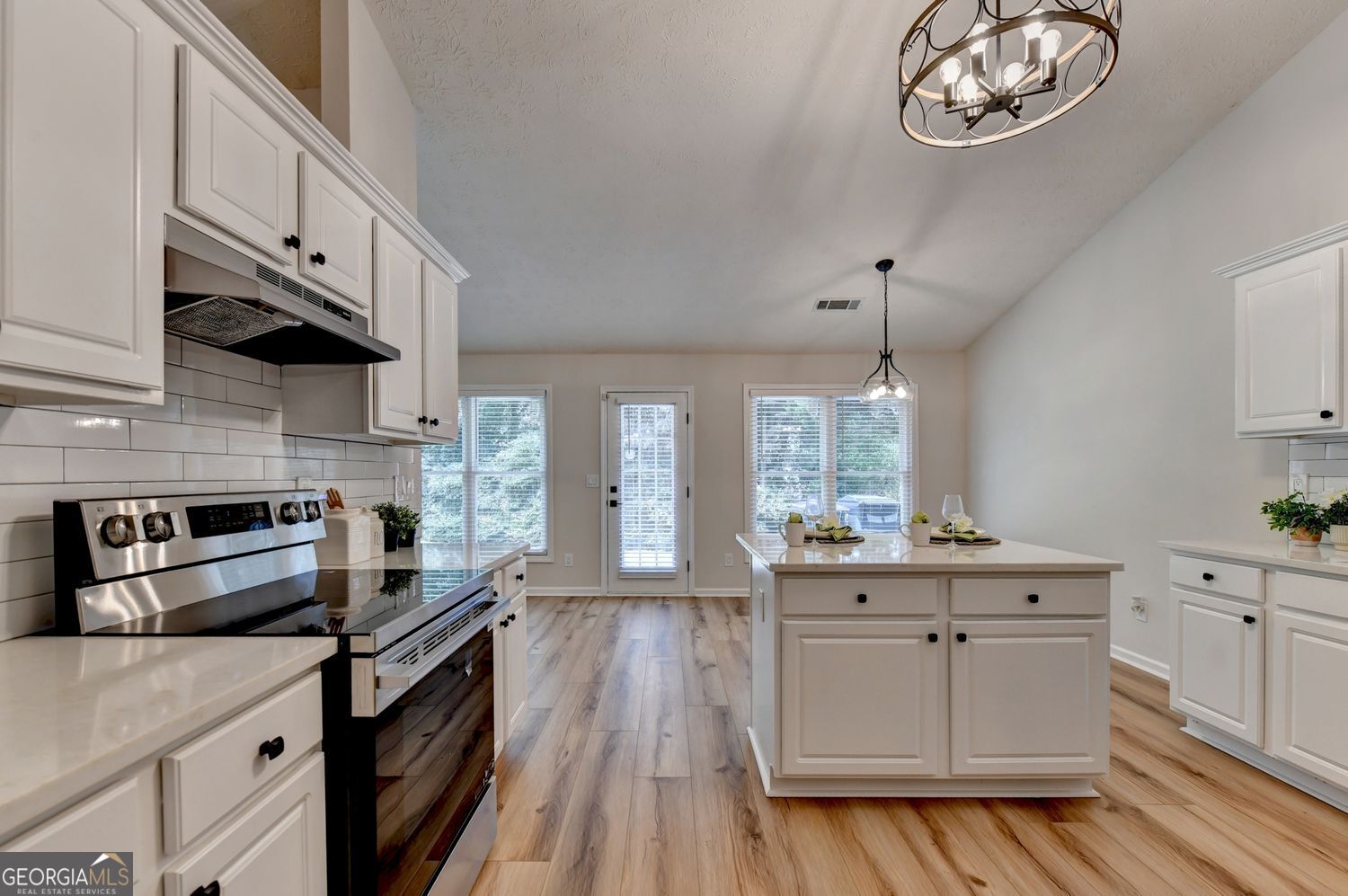 1581 Highland Bluff Court Property Photo 30