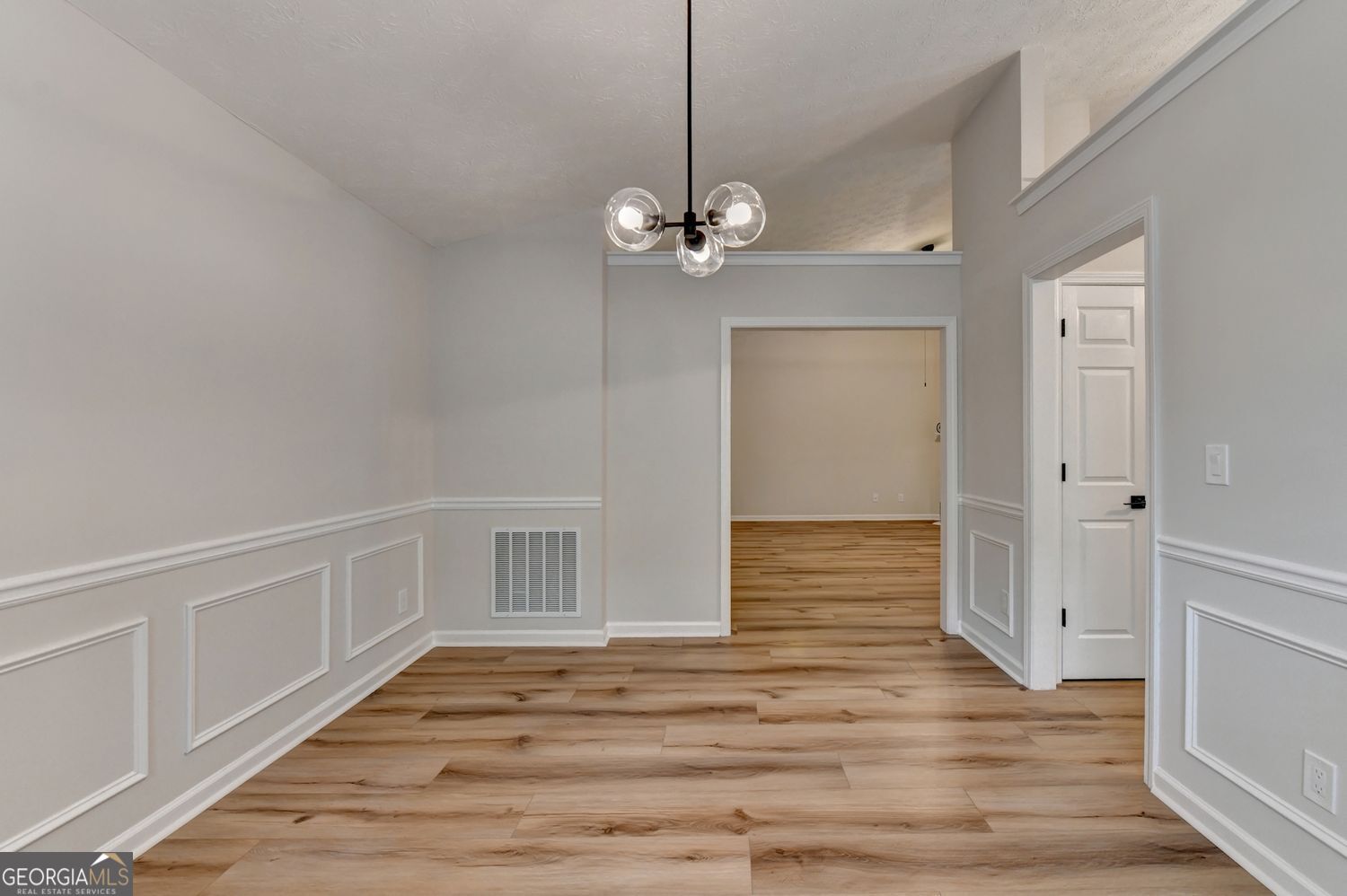 1581 Highland Bluff Court Property Photo 35