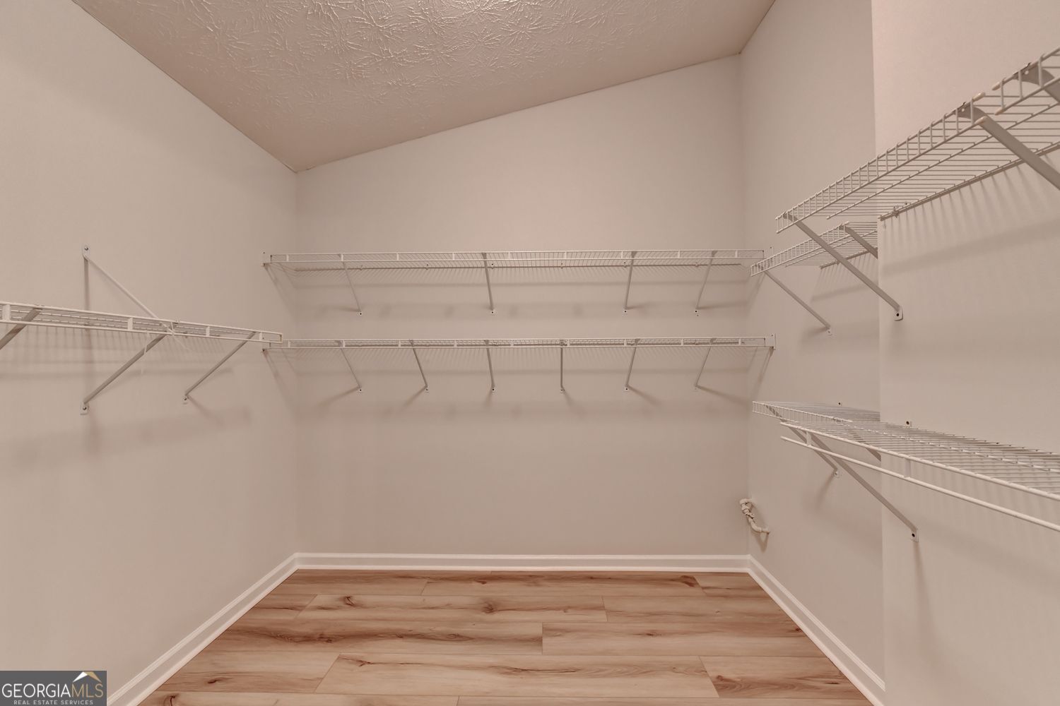 1581 Highland Bluff Court Property Photo 45